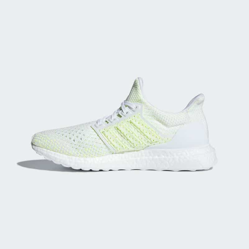 Ultraboost clima sale solar yellow